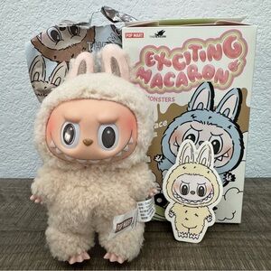 💯 Authentic Exciting Macaron The Monsters Vinyl Face (Soymilk)